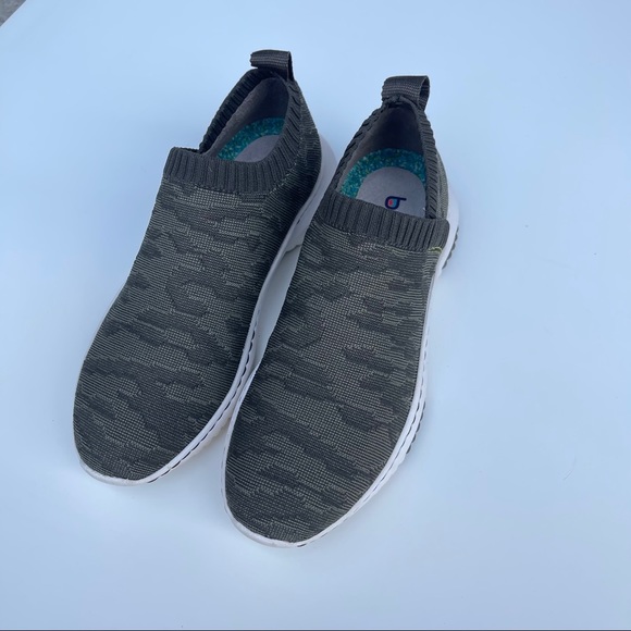 Slide on Runners - Picture 3 of 7